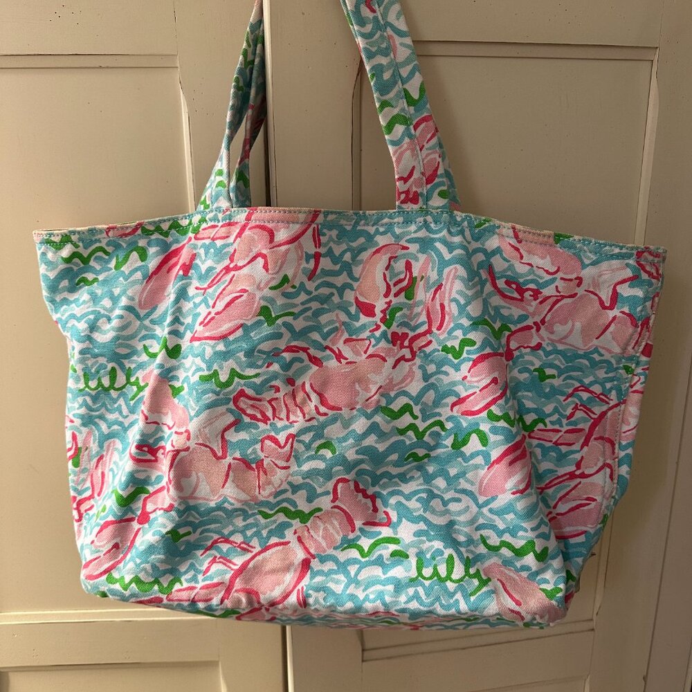 Lilly Pulitzer Tote in Lobstah Roll Print